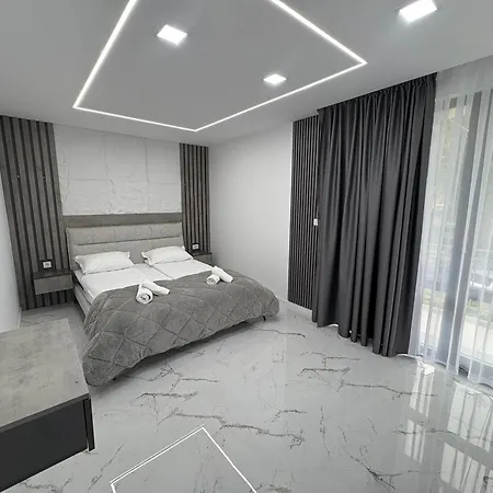 B&s Guest house 3*